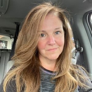 Meet your Posher, Laurie